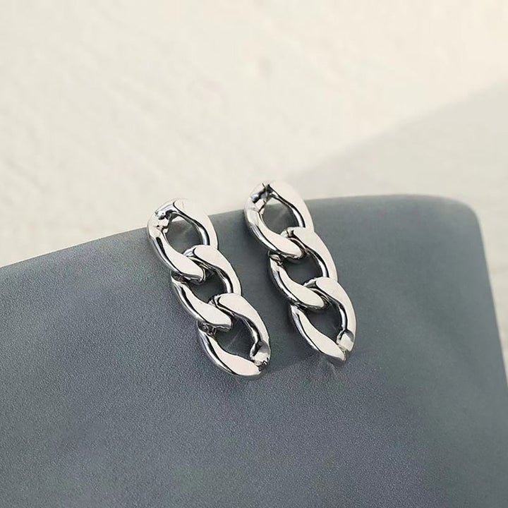 Nixi Twisted Chain Drop Earrings