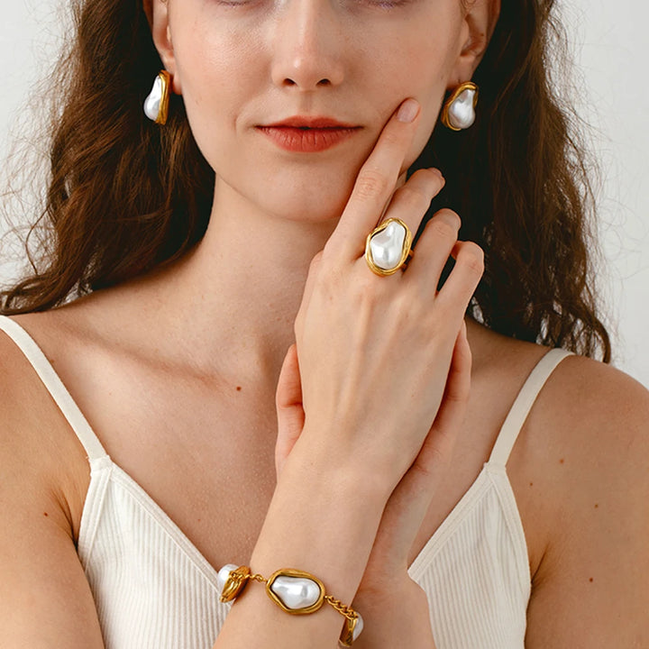 Velmora Pearl Set