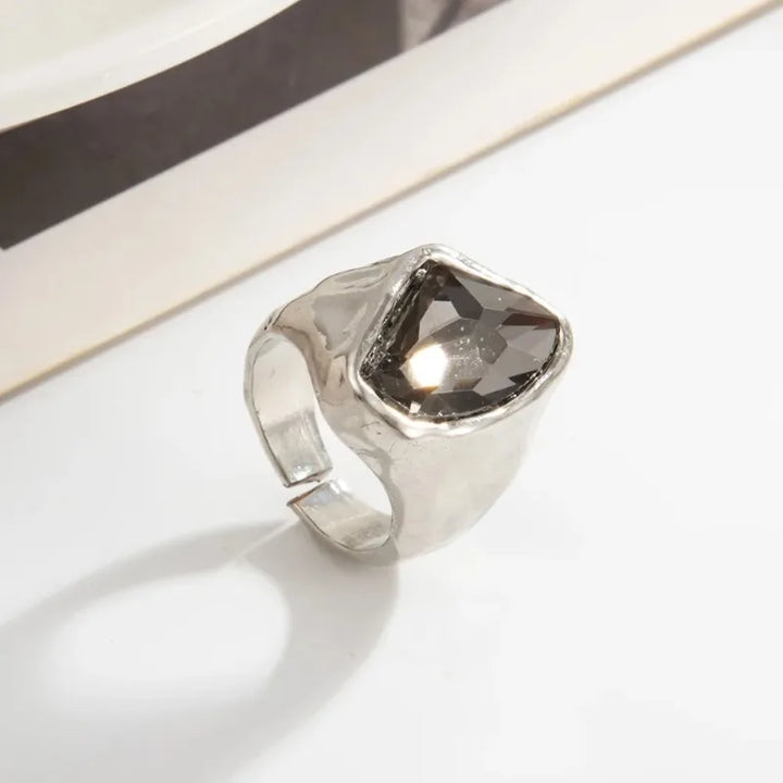 Novera Crystal Edge Ring