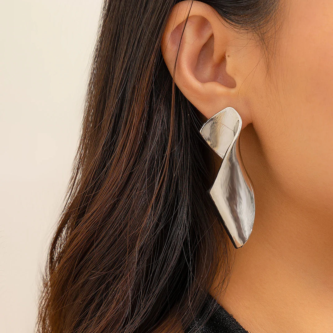 Rina Geometric Twisted Stud Earrings