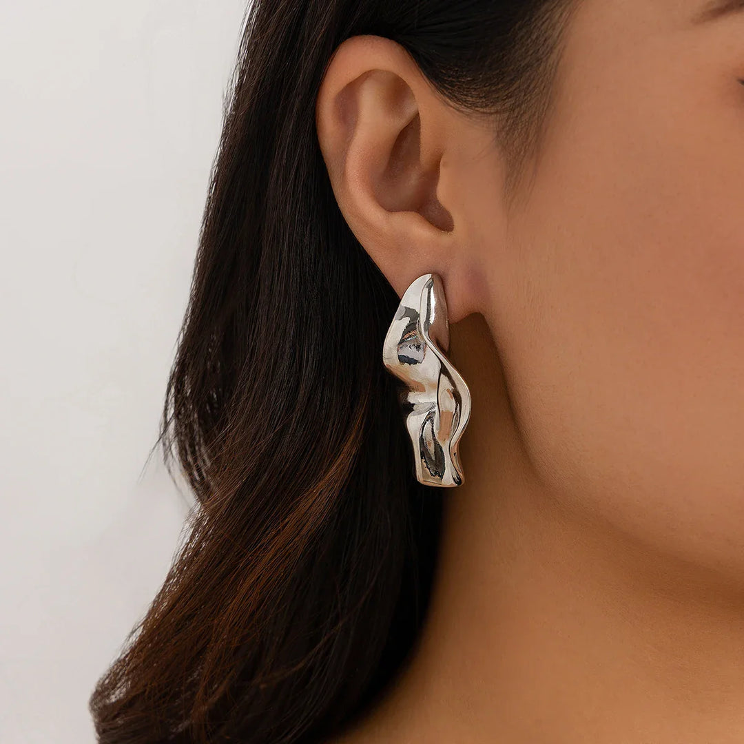 Arden Sculpted Drop Earrings