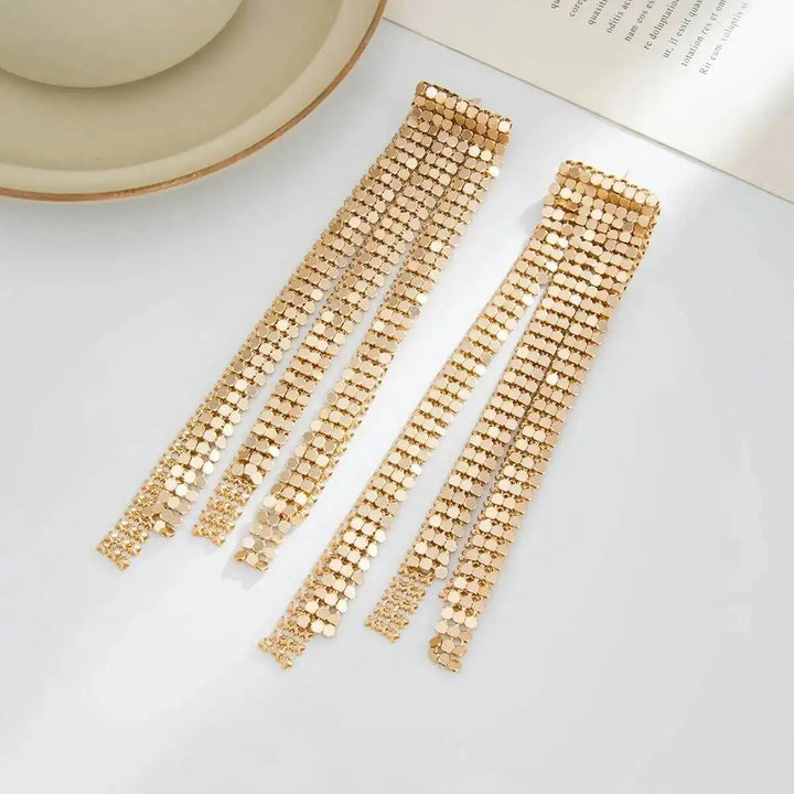 Hess Sparkling Tassel Earrings