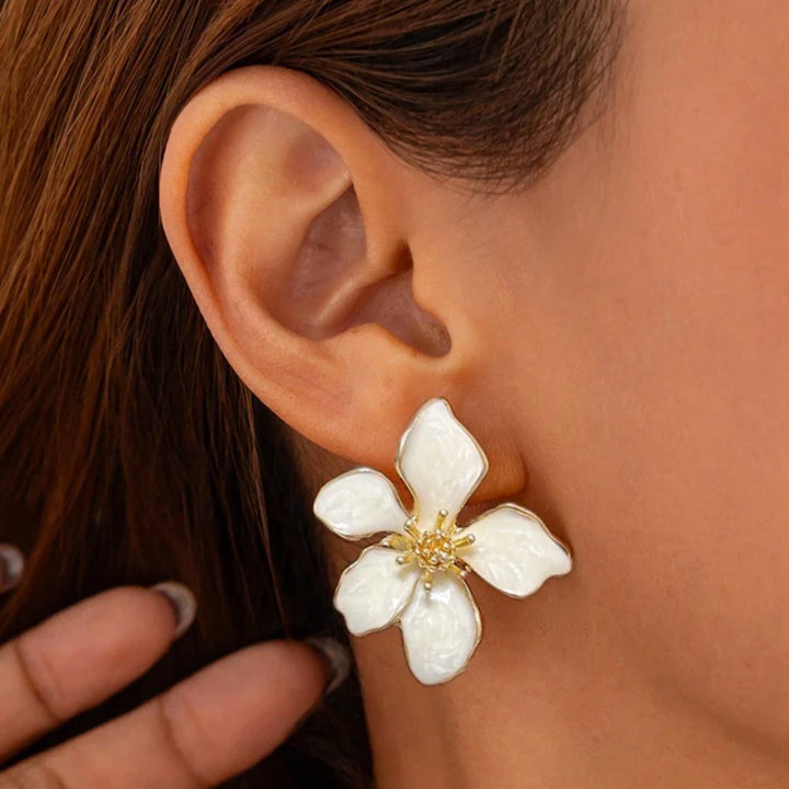 Nora Flower Stud Earrings