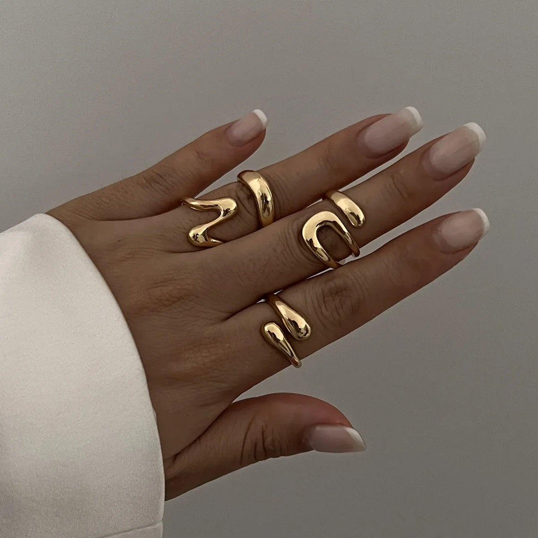 Ermias Sculpted Wave Ring Set