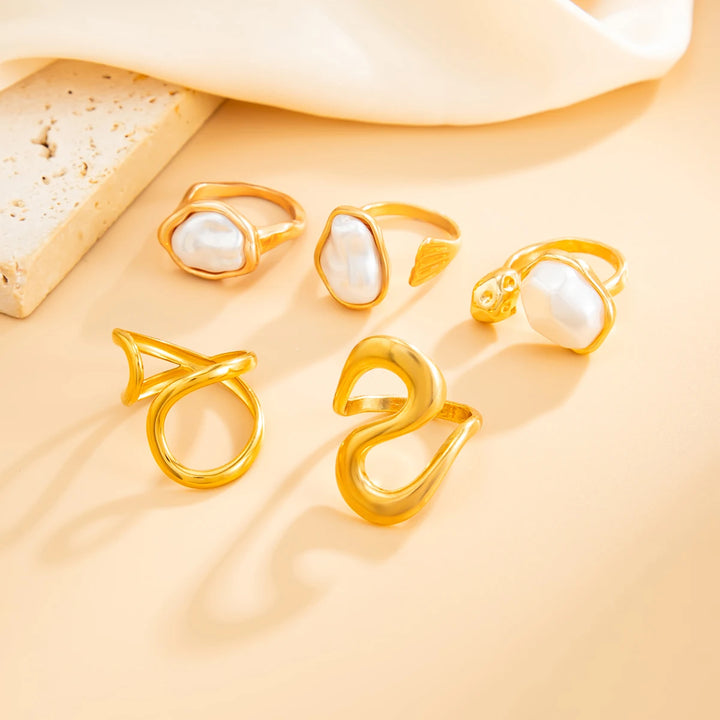 Eloria Irregular Pearl Ring Set