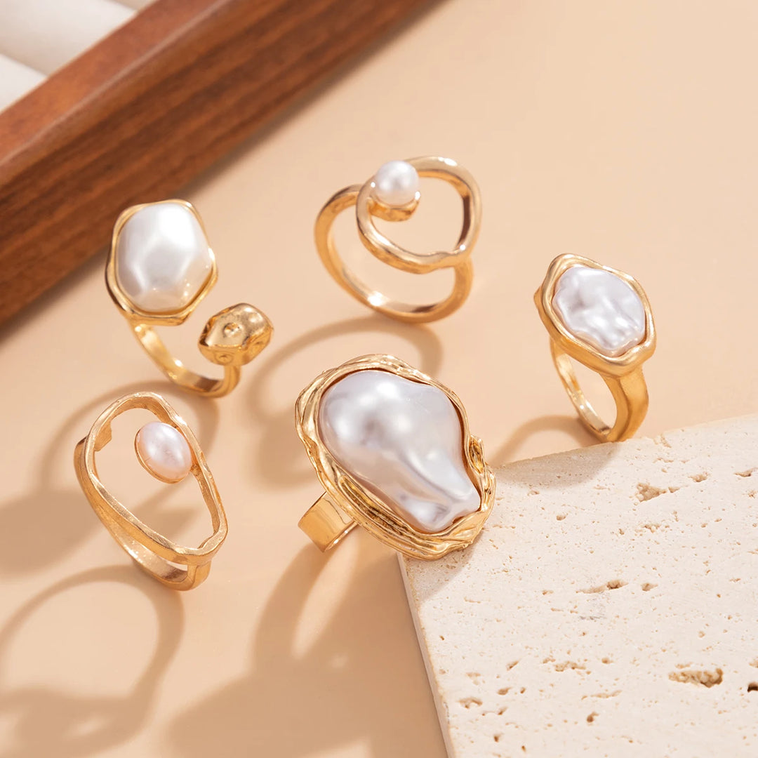 Eloria Irregular Pearl Ring Set