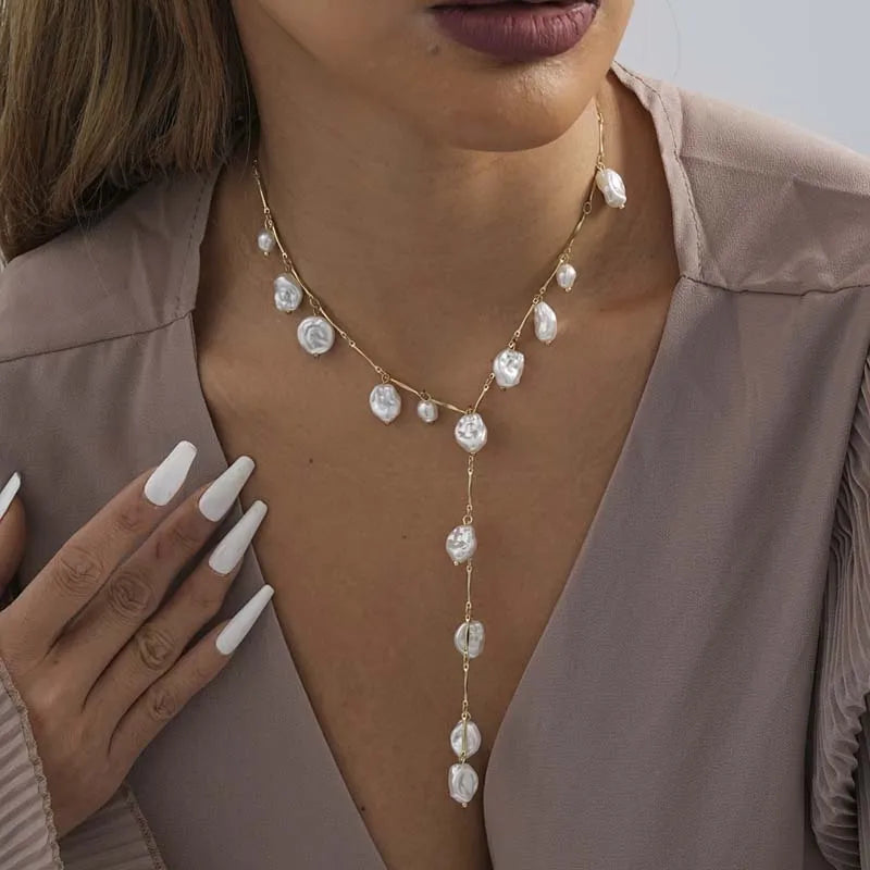 Selvara Pearl Tassel Necklace