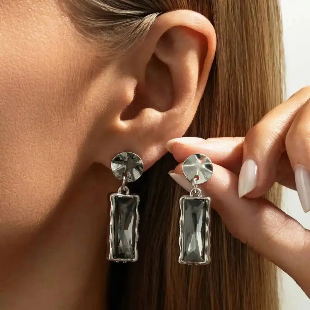 Noira Drop Earrings