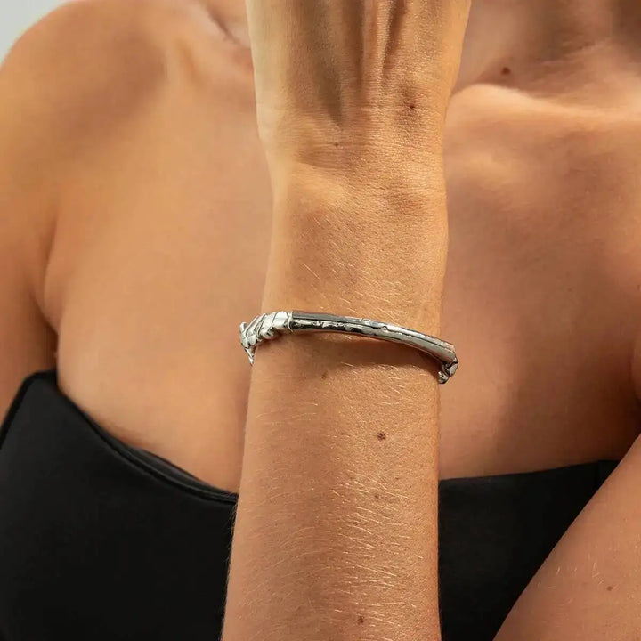 Holt Modern Choker and Bracelet Set