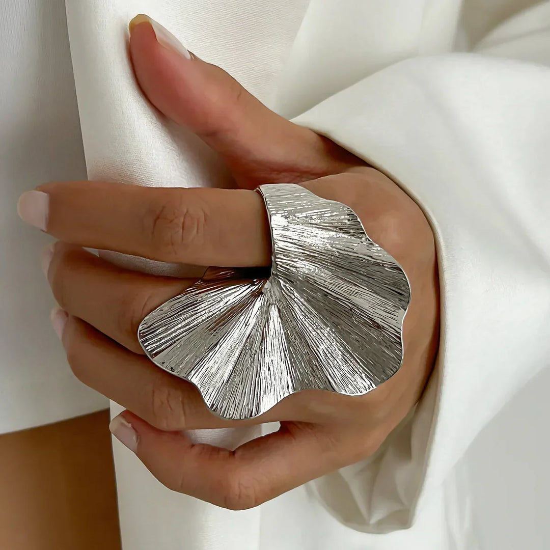Celia Leaf Statement Ring