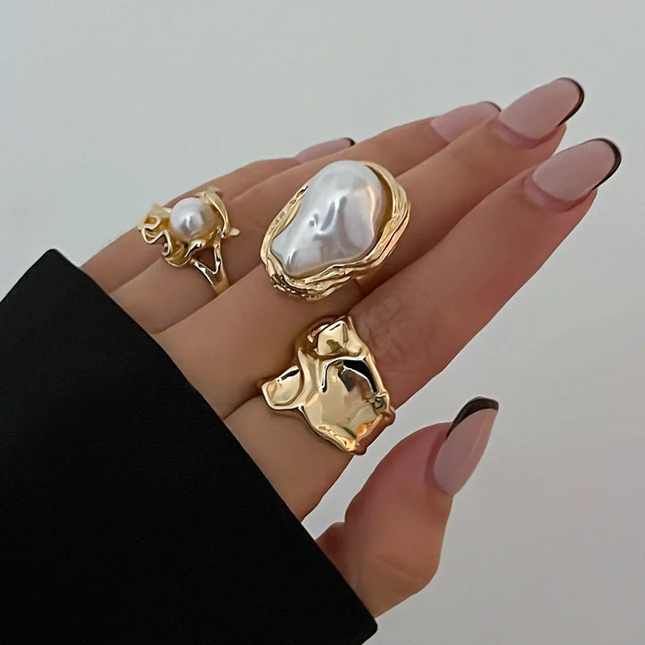 Sora Chunky Geometric Adjustable Ring Set