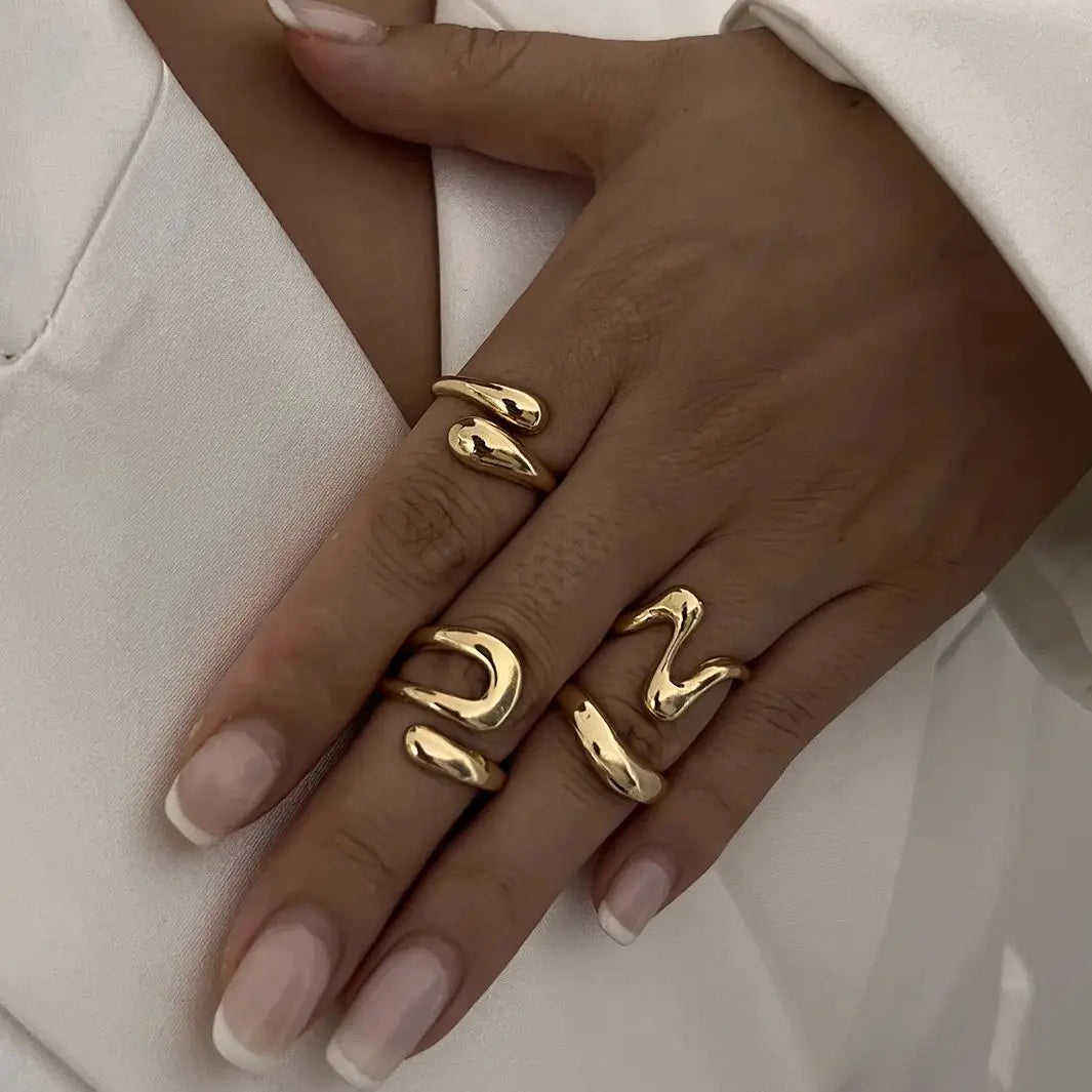 Ermias Sculpted Wave Ring Set