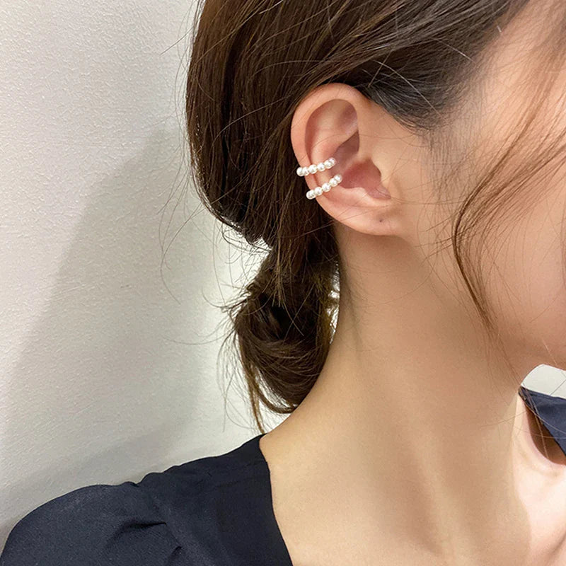 Cruz Minimal Pearl Hoop Earrings