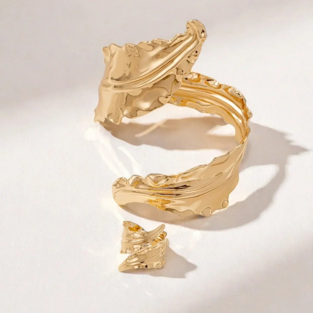 Iona Sculpted Jewelry Set