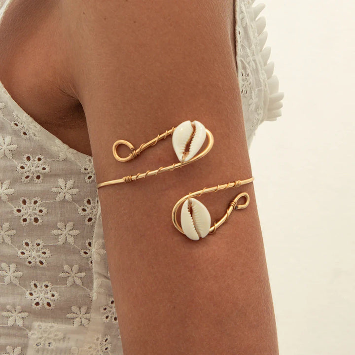 Fry Seashell Arm Cuff Bracelet