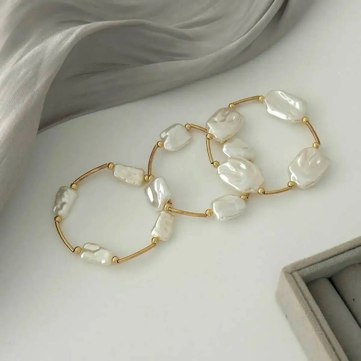 Elara Irregular Pearl Bracelet Set
