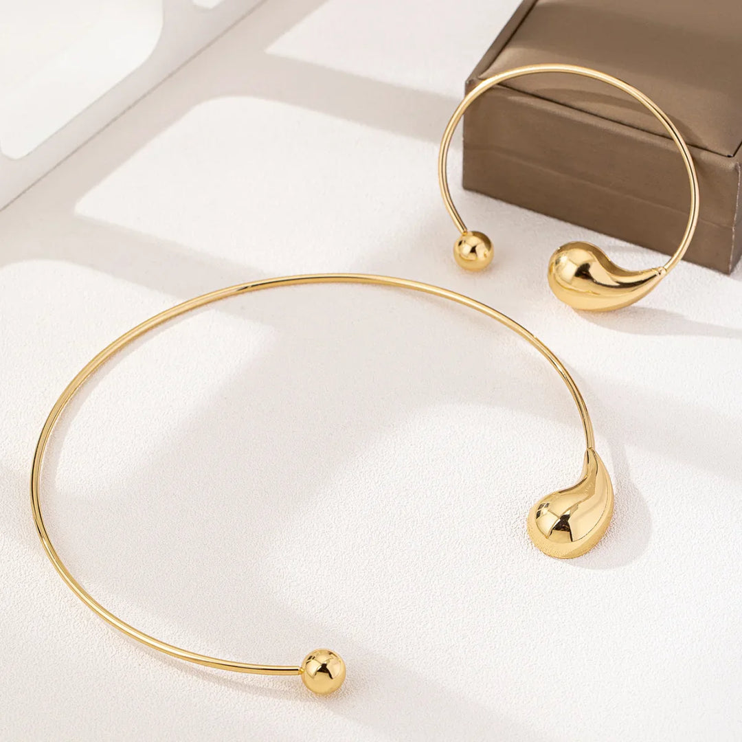 Austin Sculpted Gold Jewelry Set