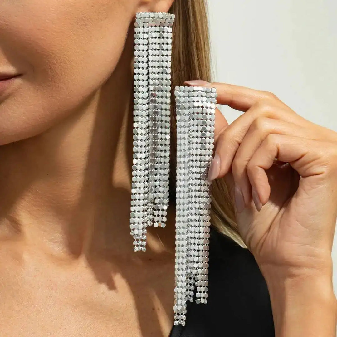 Hess Sparkling Tassel Earrings