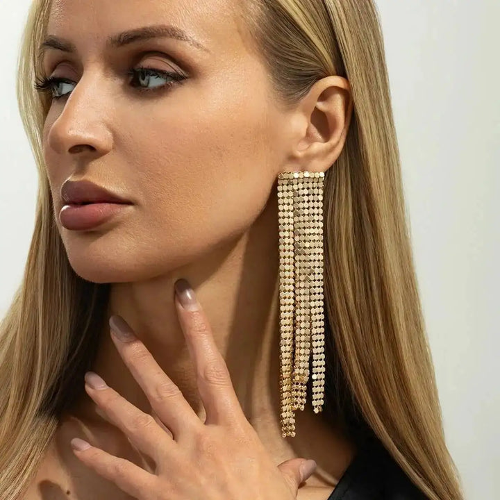 Hess Sparkling Tassel Earrings