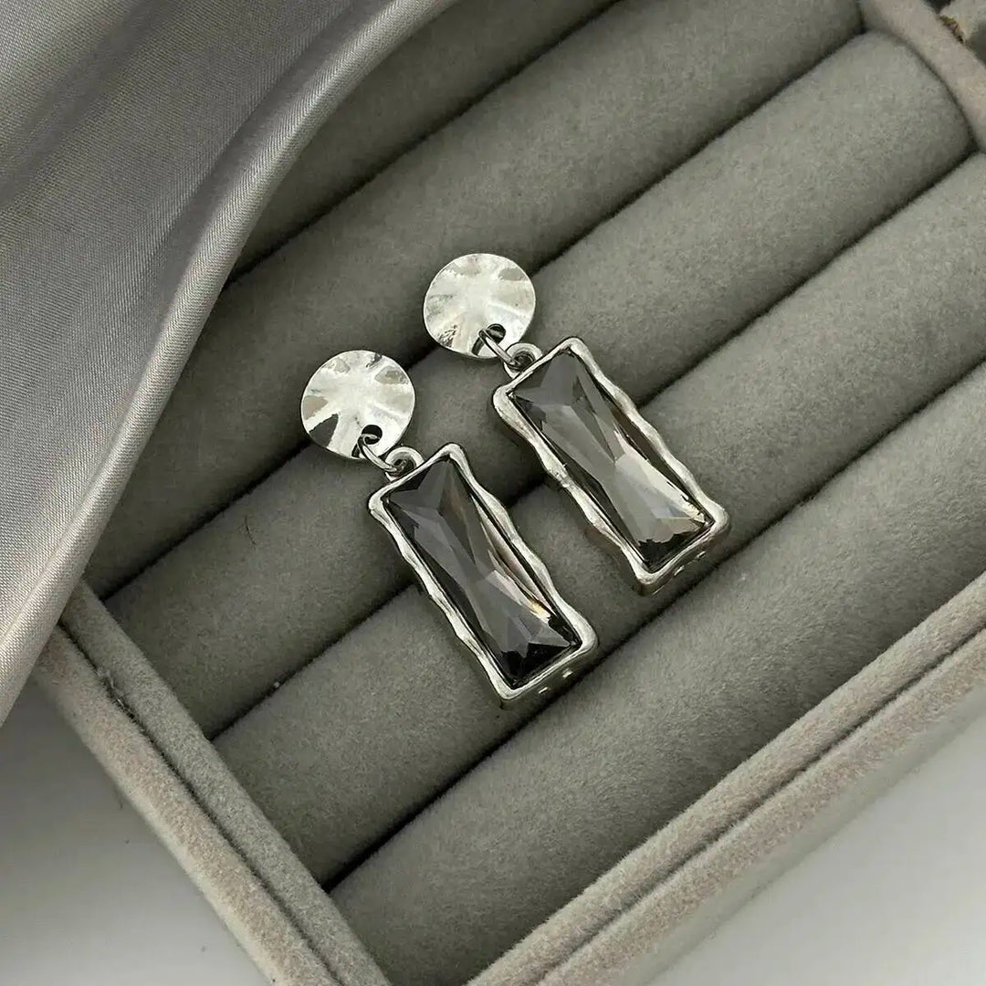 Noira Drop Earrings