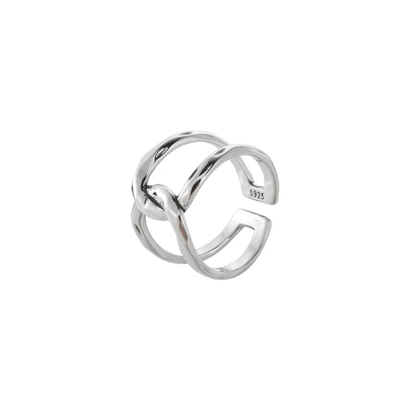 Lily Intertwined Band Ring