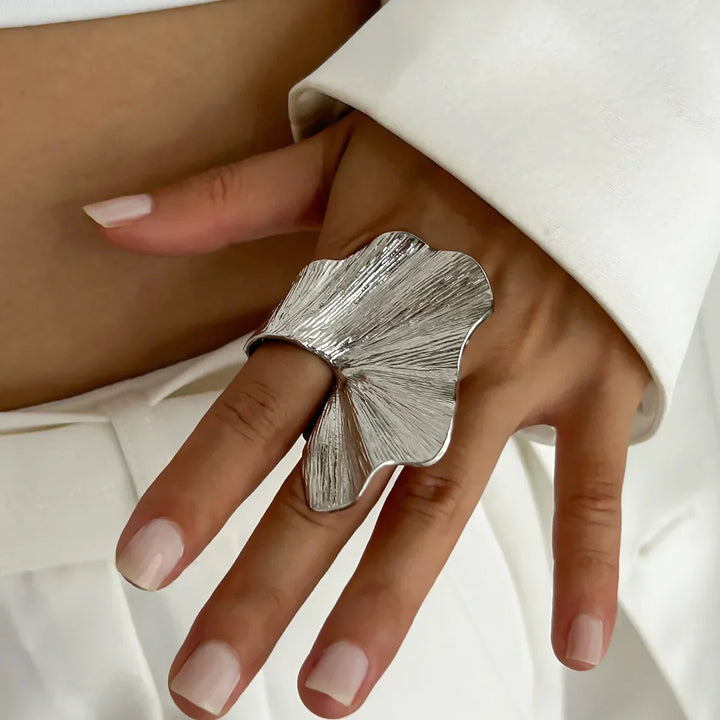 Celia Leaf Statement Ring