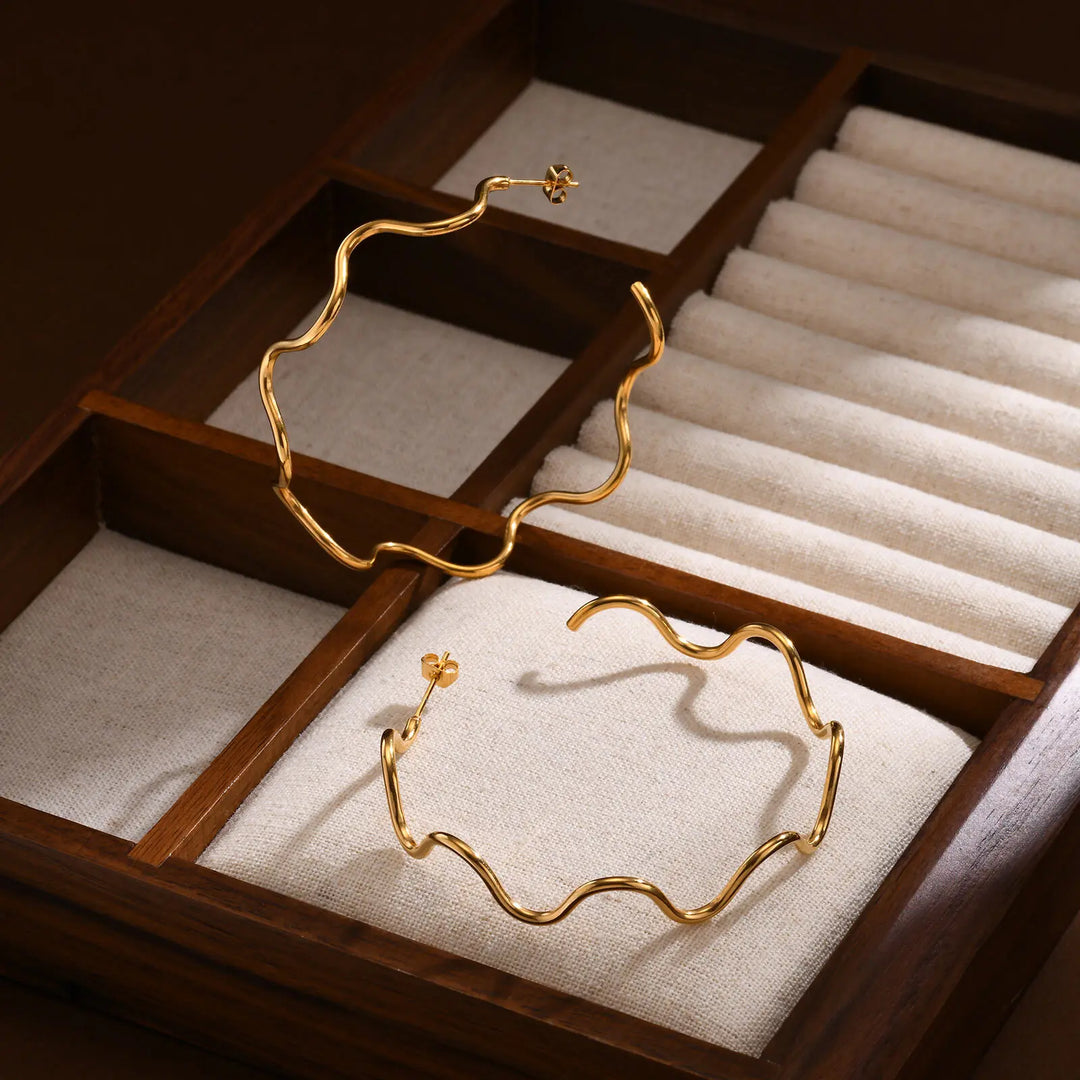Mullen Layered Heart Jewelry Set