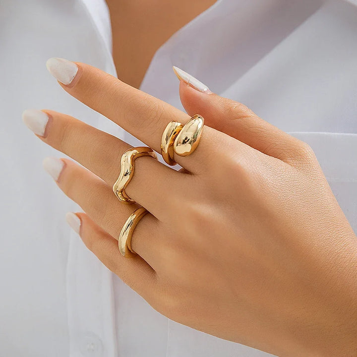 Hicks Sculpted Wave Ring Set