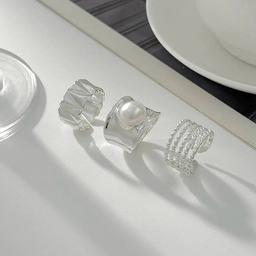 Selene Pearl Silver Ring Set