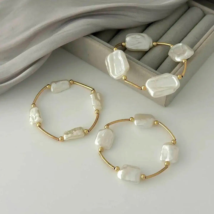 Elara Irregular Pearl Bracelet Set