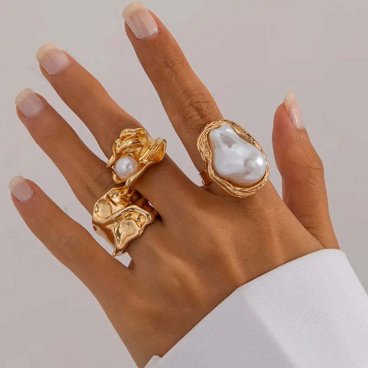 Sora Chunky Geometric Adjustable Ring Set