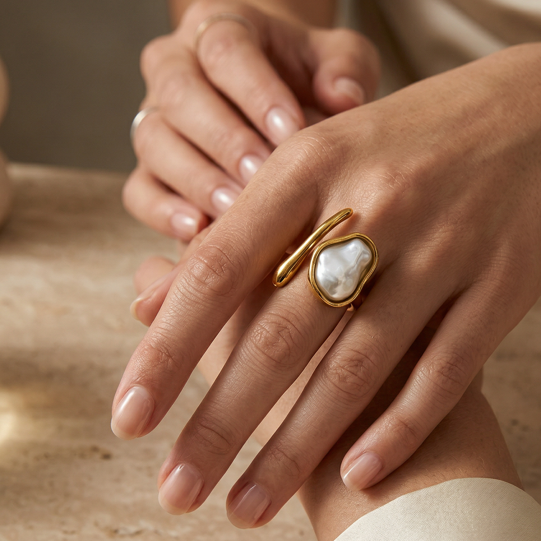 Orlina Pearl Wave Ring